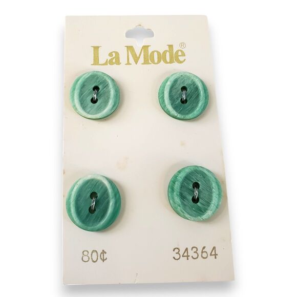 Vintage NOS Buttons La Mode Green 8 New on Card 5/8" Italy Asymmetrical Oval - Picture 2 of 5